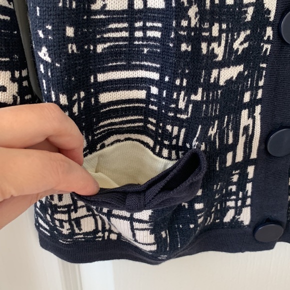 NWT THE LIMITED Buttoned Down 3/4 Length Sleeves Knit Cardigan Sweater Size M - Picture 7 of 16